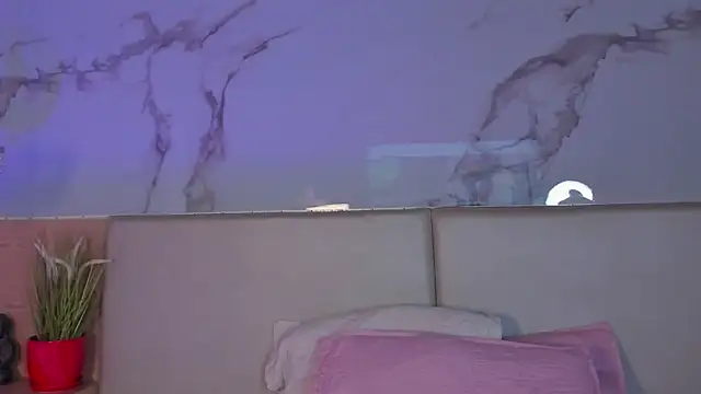 Celeste-Evanns online show from September 10, 2025, 7:47 pm