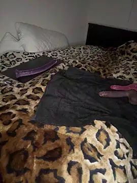 femme de la creme online show from March 13, 2026, 3:35 am