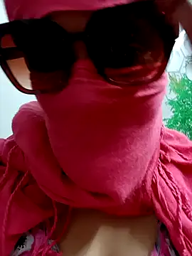 roshni19 online show from October 3, 2025, 9:12 pm