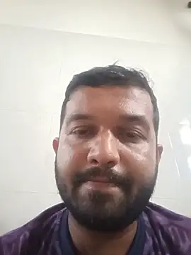 Snapshot of VJ17 chatting on May 17, 2026, 11:06 am VJ17 online show from May 17, 2026, 11:06 am