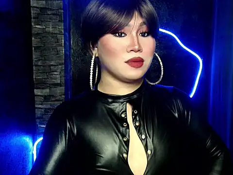 pretty lassy online show from September 18, 2025, 9:44 am