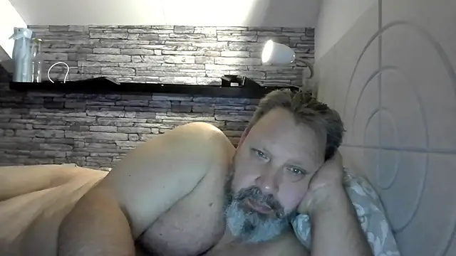 Snapshot of BigMan738@xh chatting on June 3, 2026, 10:04 pm BigMan738xh online show from June 3, 2026, 10:04 pm
