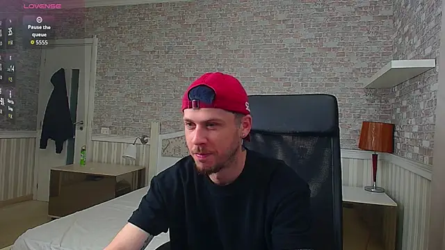 JonahShaw online show from May 17, 2026, 4:32 am