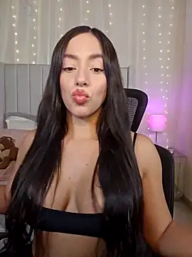 Snapshot of AriadnaTaylor chatting on May 21, 2026, 5:20 pm AriadnaTaylor online show from May 21, 2026, 5:20 pm
