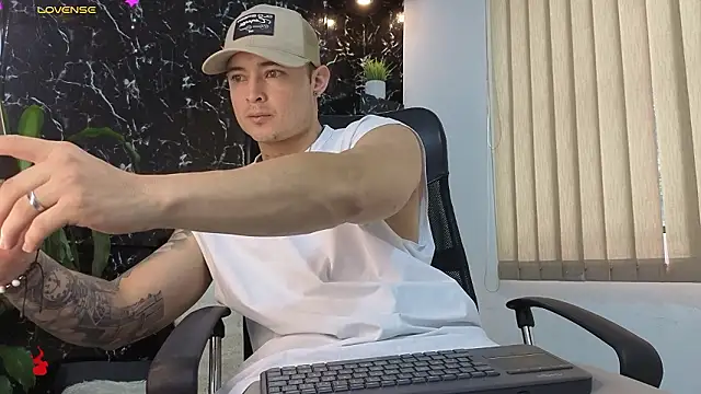 Alexander ferre online show from February 10, 2026, 1:26 pm