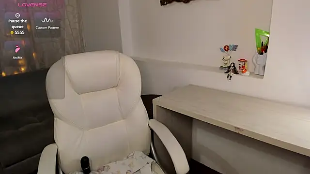 kata22sofia online show from March 19, 2026, 4:33 pm