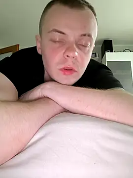 Twojsynek1997 online show from April 4, 2026, 2:14 pm