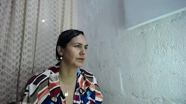 gabbyparker  online show from November 14, 2025, 9:41 am