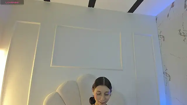 Cloedurant online show from February 7, 2026, 8:56 pm