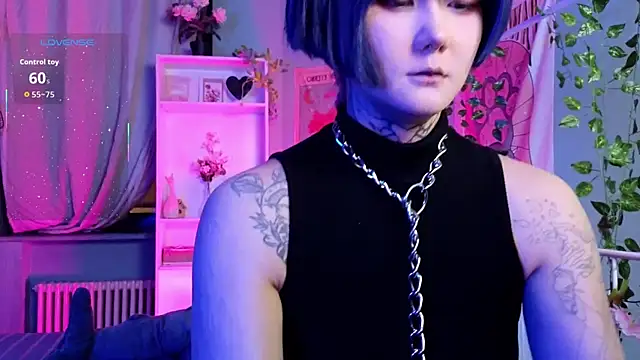 GothXRaven online show from November 30, 2025, 4:22 pm