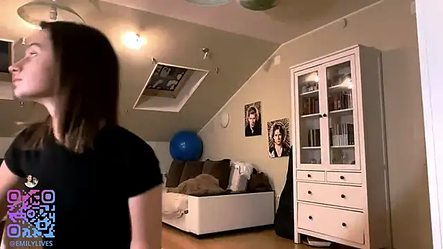 DarlineBrustera online show from November 30, 2025, 2:10 pm