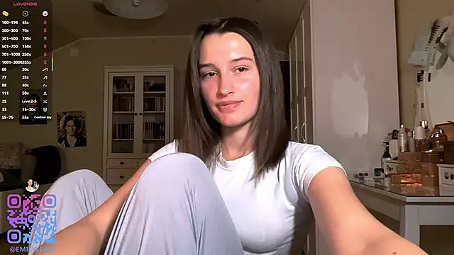 DarlineBrustera online show from February 12, 2026, 8:26 pm