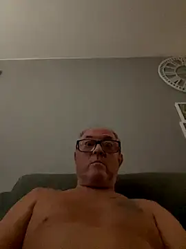 Snapshot of naughtygrandad1 chatting on October 11, 2025, 6:23 am naughtygrandad1 online show from October 11, 2025, 6:23 am