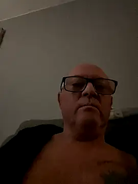 Snapshot of naughtygrandad1 chatting on October 16, 2025, 6:14 am naughtygrandad1 online show from October 16, 2025, 6:14 am