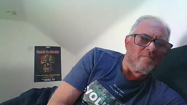 Snapshot of naughtygrandad1 chatting on April 28, 2026, 6:02 pm naughtygrandad1 online show from April 28, 2026, 6:02 pm