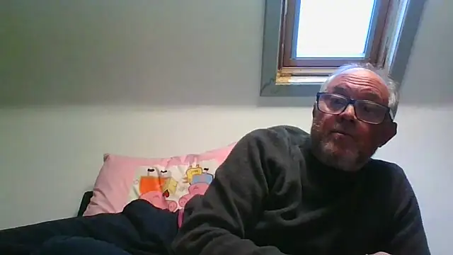 Snapshot of naughtygrandad1 chatting on May 1, 2026, 7:29 pm naughtygrandad1 online show from May 1, 2026, 7:29 pm