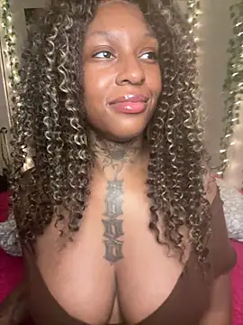 Snapshot of MistiSavannah chatting on February 14, 2026, 1:08 pm MistiSavannah online show from February 14, 2026, 1:08 pm