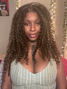 Snapshot of MistiSavannah chatting on February 15, 2026, 1:52 pm MistiSavannah online show from February 15, 2026, 1:52 pm