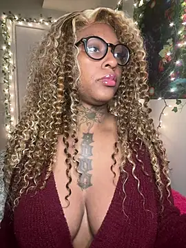 Snapshot of MistiSavannah chatting on April 19, 2026, 10:58 am MistiSavannah online show from April 19, 2026, 10:58 am