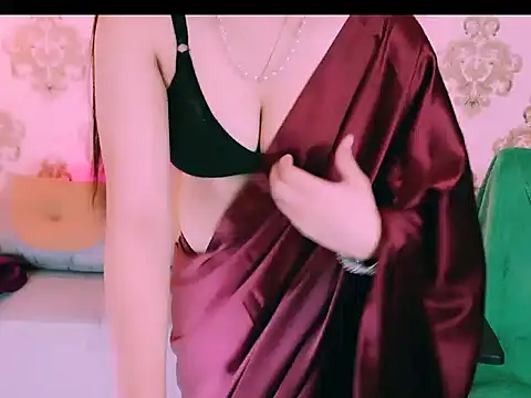 My Rose online show from October 7, 2025, 5:04 am