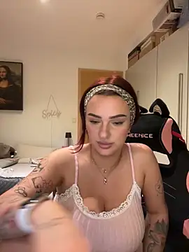 Snapshot of OliviaaFischer chatting on April 17, 2026, 7:50 pm OliviaaFischer online show from April 17, 2026, 7:50 pm