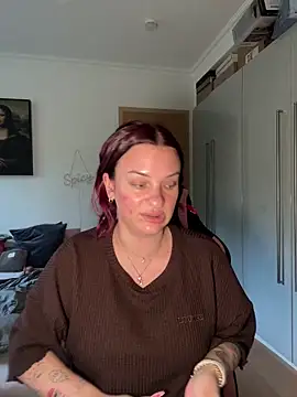 Snapshot of OliviaaFischer chatting on May 18, 2026, 5:52 pm OliviaaFischer online show from May 18, 2026, 5:52 pm