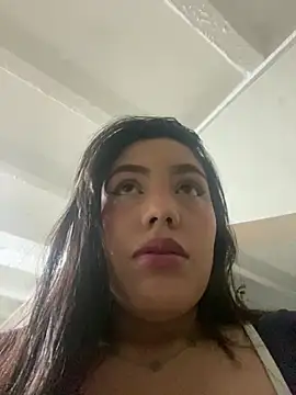 Snapshot of RenataLeclair chatting on June 25, 2026, 4:22 pm RenataLeclair online show from June 25, 2026, 4:22 pm