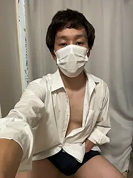 Snapshot of gHayato chatting on October 28, 2025, 7:12 am gHayato online show from October 28, 2025, 7:12 am