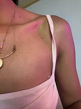 LilybethGray online show from December 20, 2025, 11:01 pm