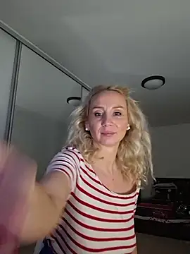 merlyn4 online show from January 7, 2026, 1:02 pm