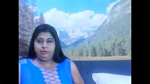 Snapshot of indianhoney694u chatting on April 9, 2026, 5:18 am indianhoney694u online show from April 9, 2026, 5:18 am