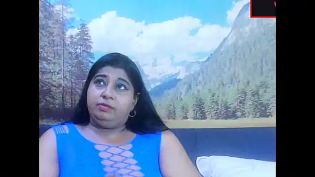 Snapshot of indianhoney694u chatting on April 9, 2026, 6:30 am indianhoney694u online show from April 9, 2026, 6:30 am