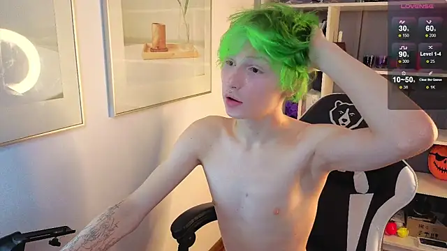 Your avatar online show from November 20, 2025, 1:28 am