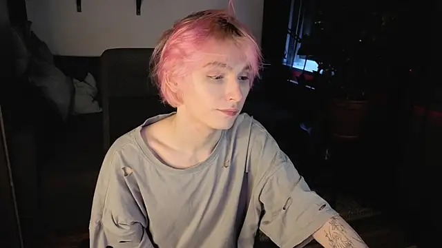 Snapshot of Your_avatar chatting on February 1, 2026, 7:34 pm Your avatar online show from February 1, 2026, 7:34 pm