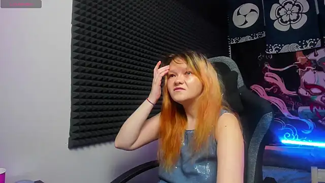 Nora lovvvv online show from September 25, 2025, 10:08 am