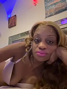 Snapshot of Angelbunnyy chatting on February 17, 2026, 12:23 pm Angelbunnyy online show from February 17, 2026, 12:23 pm