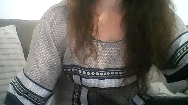 JIAA-WOO online show from September 20, 2025, 7:37 pm