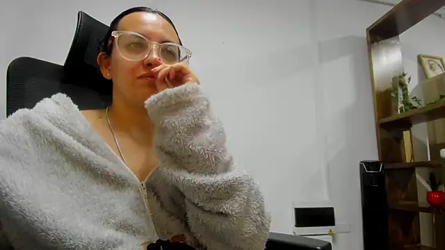 dalila macherano1 online show from October 14, 2025, 7:53 am