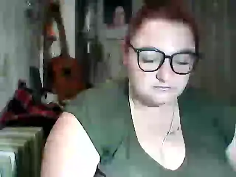 AngelQSky online show from September 23, 2025, 6:22 pm