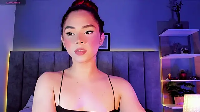 Arianna Ponce online show from September 14, 2025, 7:51 am