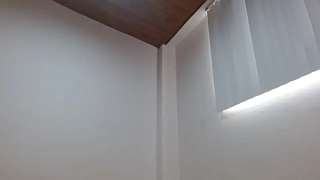 Crystal Star  online show from December 14, 2025, 11:59 am