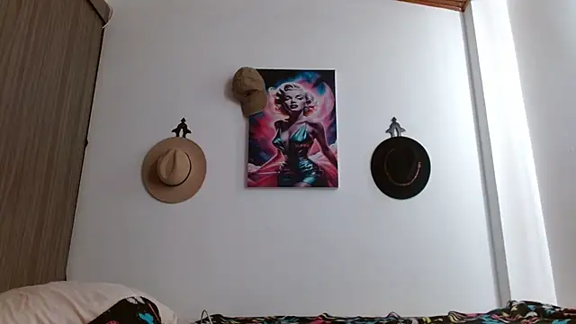 Crystal Star  online show from February 12, 2026, 2:12 pm