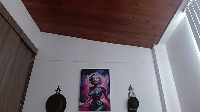 Crystal Star  online show from April 6, 2026, 1:45 pm