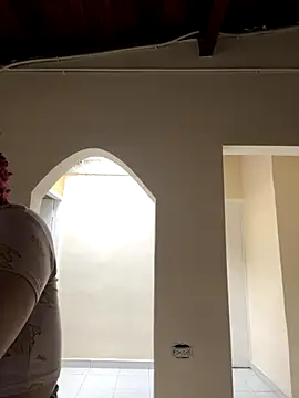 Enyagleam  online show from October 5, 2025, 9:02 pm