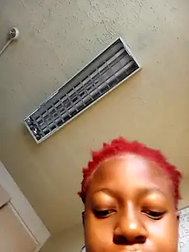 Snapshot of Freakysluttt chatting on October 31, 2025, 4:46 am Freakysluttt online show from October 31, 2025, 4:46 am