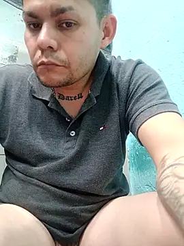 Snapshot of fboycdjuaez chatting on April 12, 2026, 12:15 am fboycdjuaez online show from April 12, 2026, 12:15 am