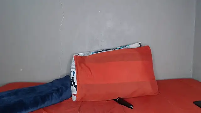 Snapshot of Lunalee chatting on March 3, 2026, 9:26 am Lunalee online show from March 3, 2026, 9:26 am