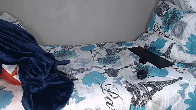 Snapshot of Lunalee chatting on March 15, 2026, 7:03 am Lunalee online show from March 15, 2026, 7:03 am