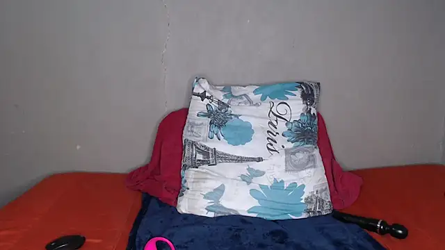 Snapshot of Lunalee chatting on March 16, 2026, 6:34 pm Lunalee online show from March 16, 2026, 6:34 pm