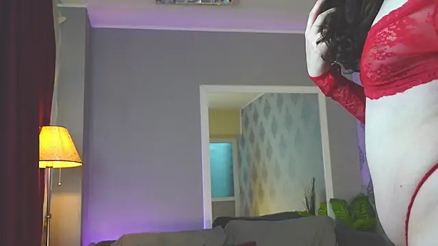PeachyPixiee online show from May 26, 2026, 6:31 am